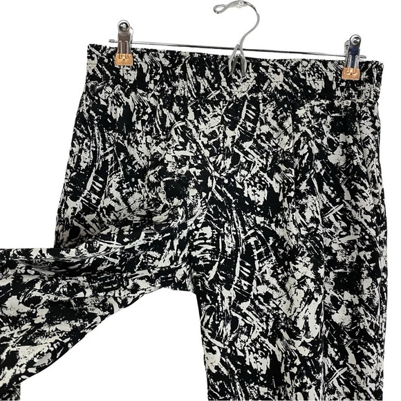 Aqua Brand Printed Jogger Pants Womens Small Black Slacks Trousers Lightweight - Picture 4 of 8